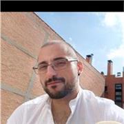 Profesor de inglés titulado por la Escuela Oficial de Idiomas. El haber trabajado fuera de España me dió mucha más competencia